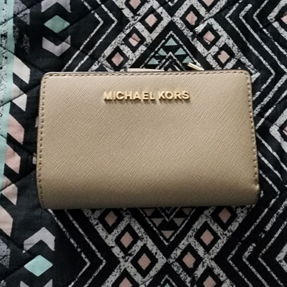 Michael Kors Handbags - Small Bi-Fold Soffiano Leather Michael Kors Wallet ( Light Sand )